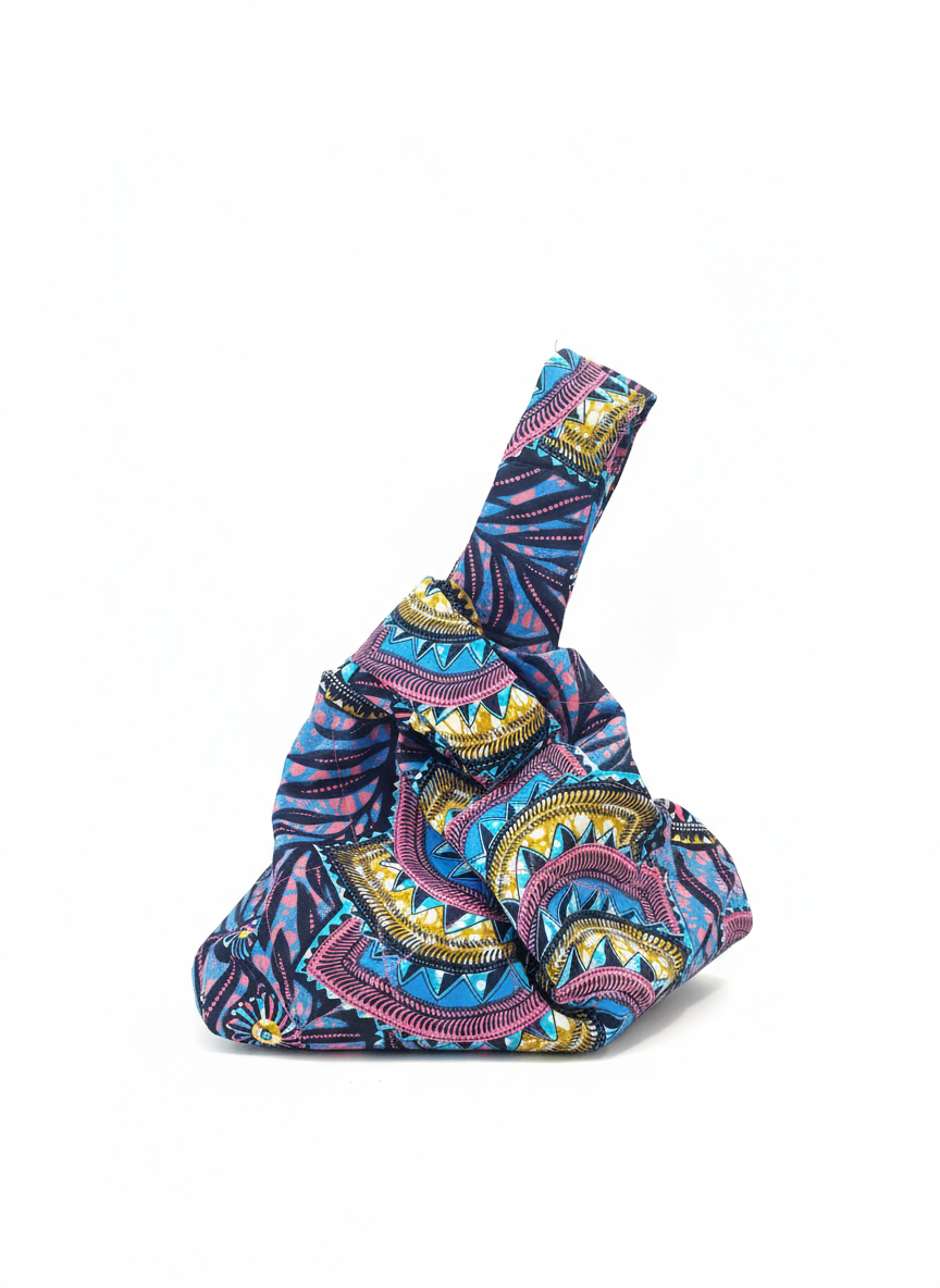 Reversible quilted tote