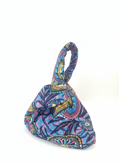 Reversible quilted tote